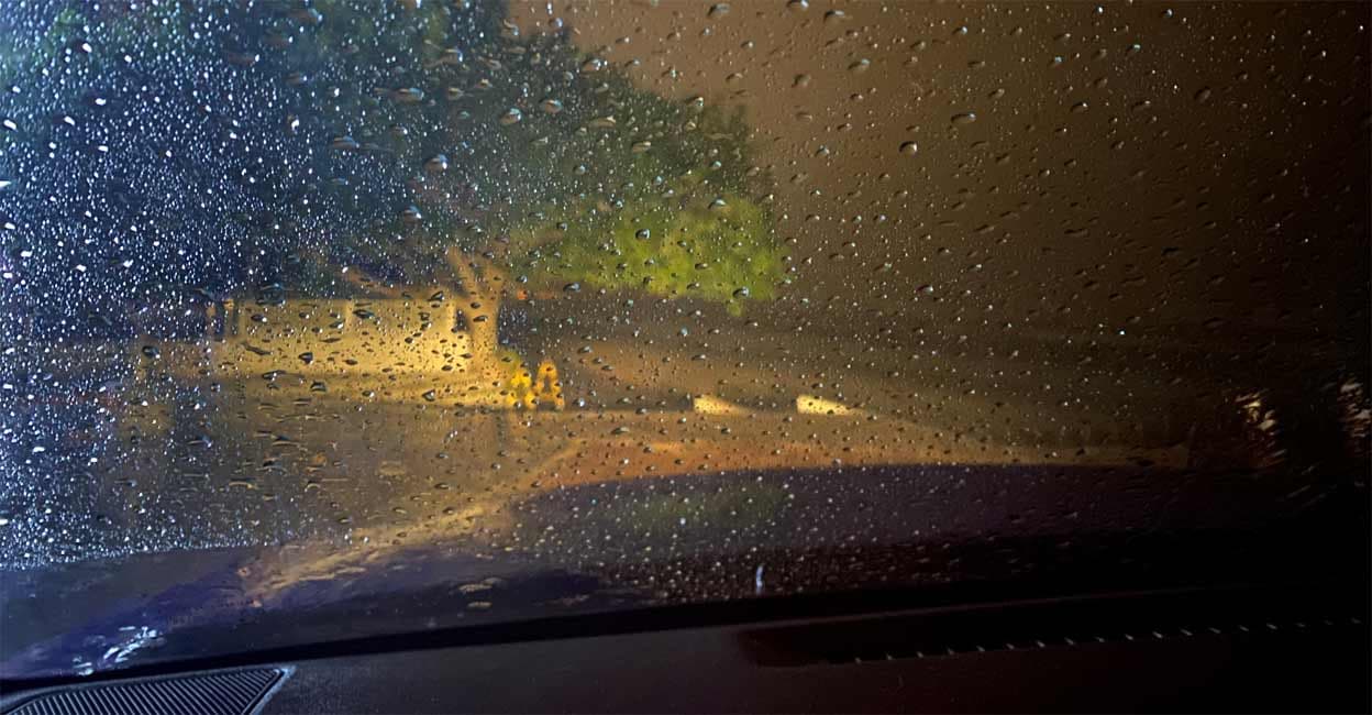 മഴയിൽ വിറങ്ങലിച്ച് ഉത്തർപ്രദേശ്; മരണം 117, മരങ്ങൾ കടപുഴകി, റോഡുകൾ തകർന്നു